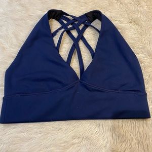 Super supportive sports bra! Never been worn!